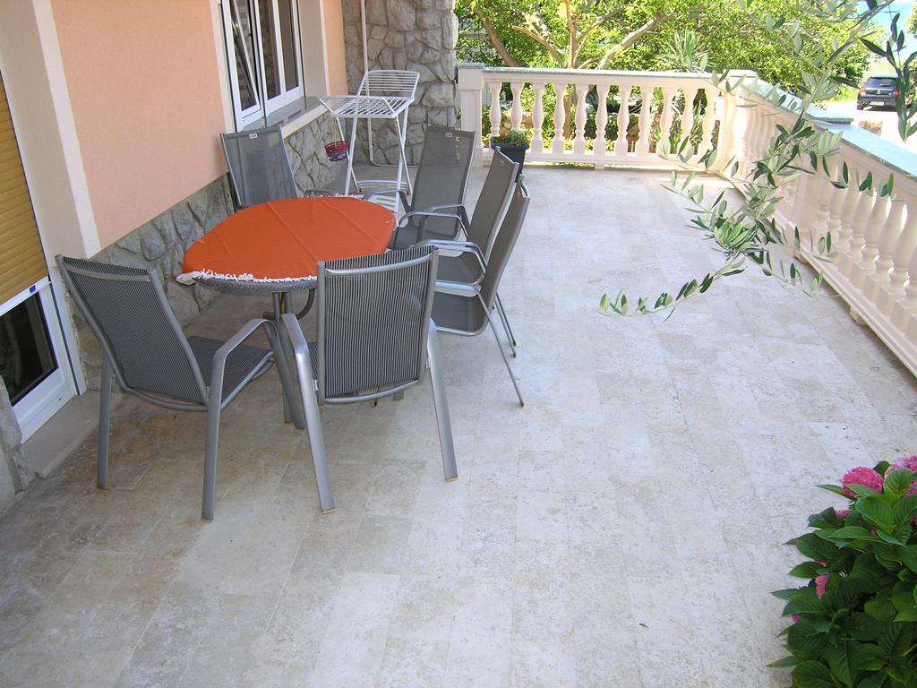 Apartment Julija Krk Town Dış mekan fotoğraf