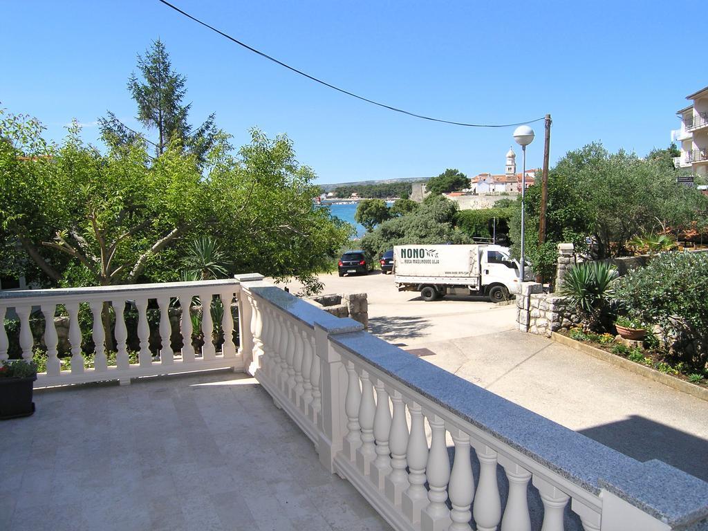 Apartment Julija Krk Town Dış mekan fotoğraf