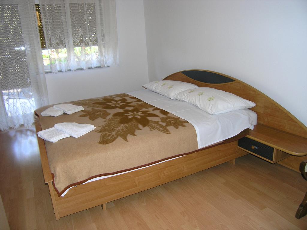 Apartment Julija Krk Town Dış mekan fotoğraf