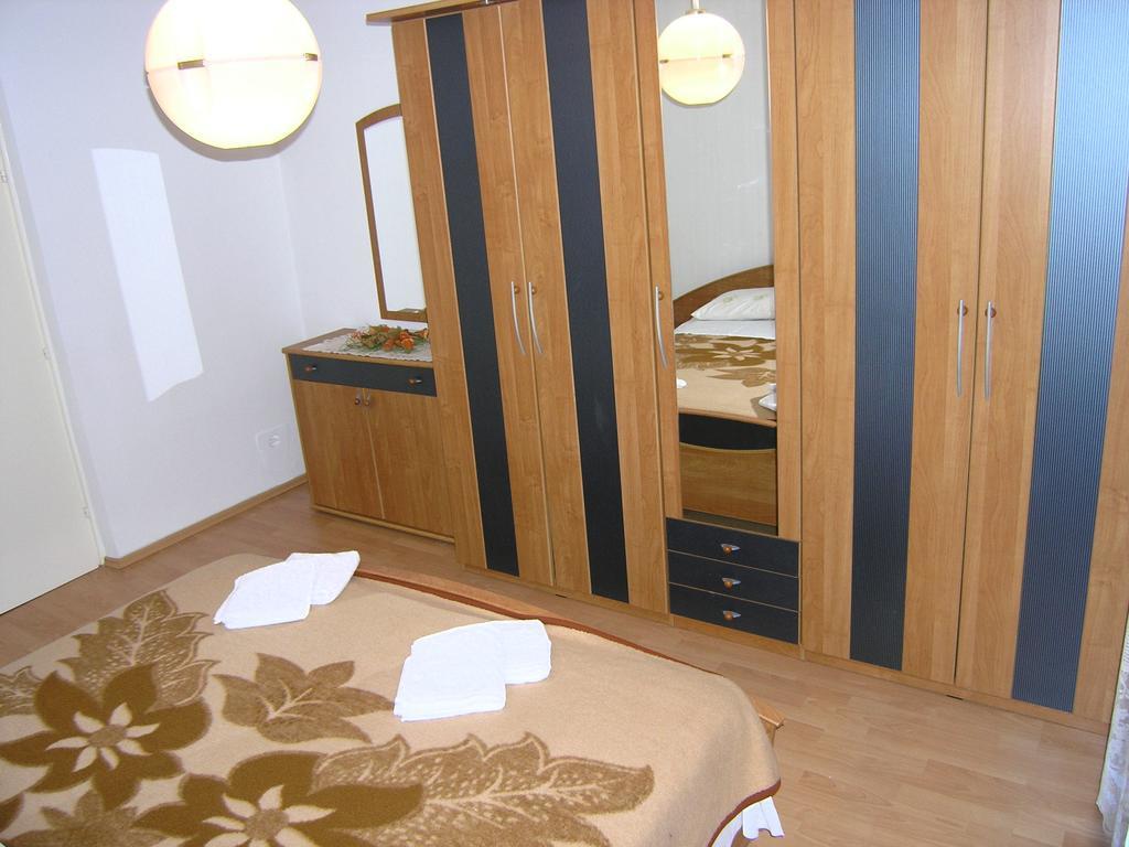 Apartment Julija Krk Town Dış mekan fotoğraf