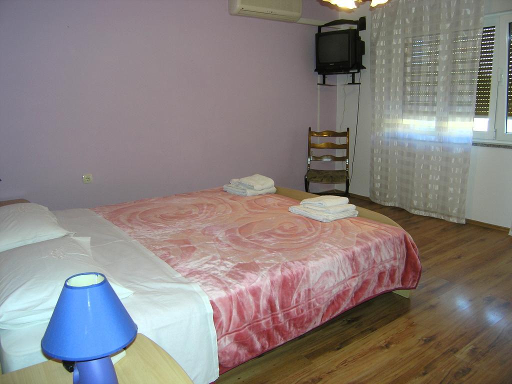 Apartment Julija Krk Town Dış mekan fotoğraf